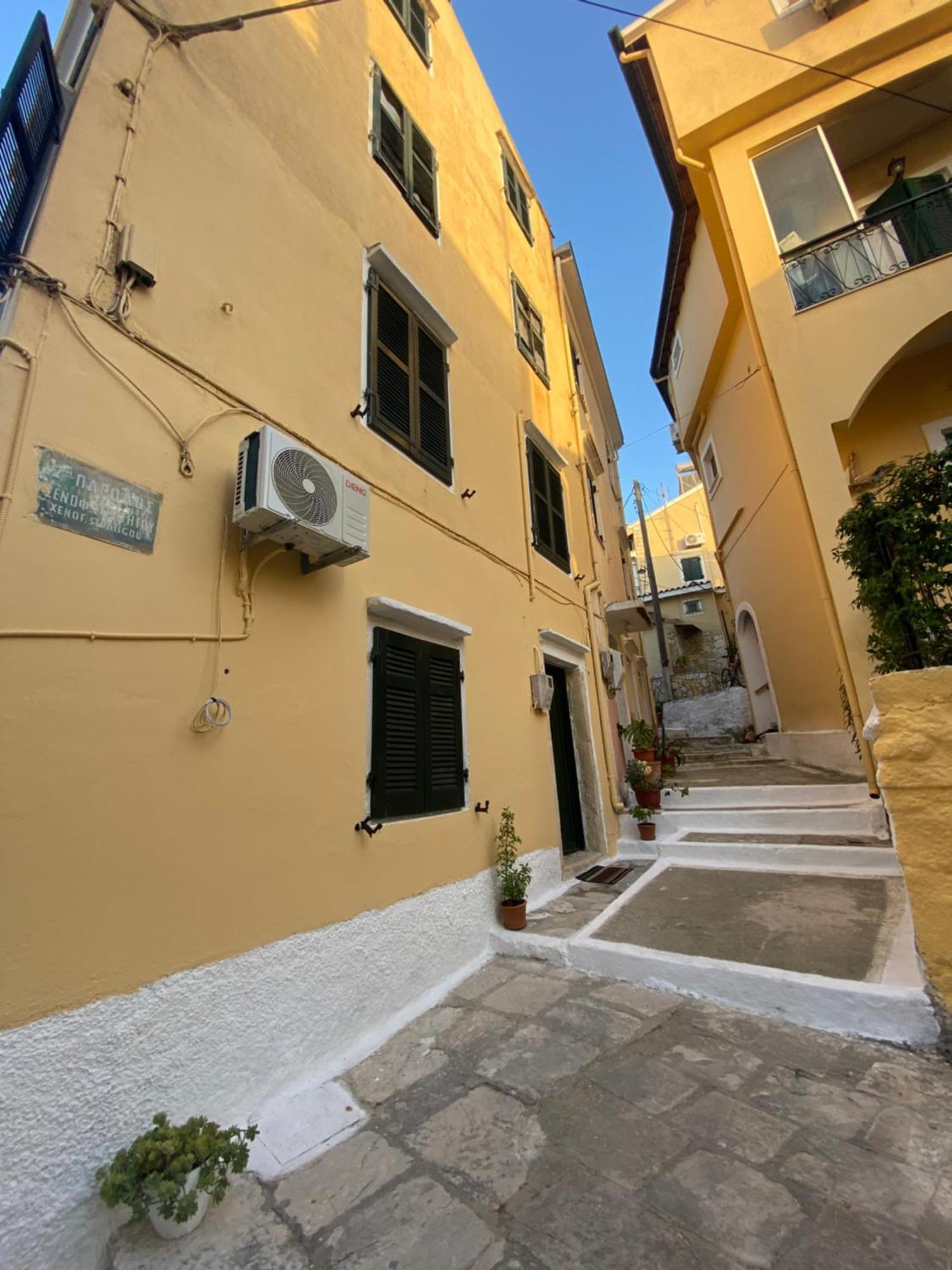 Corfu Port Art Studios Esterno foto
